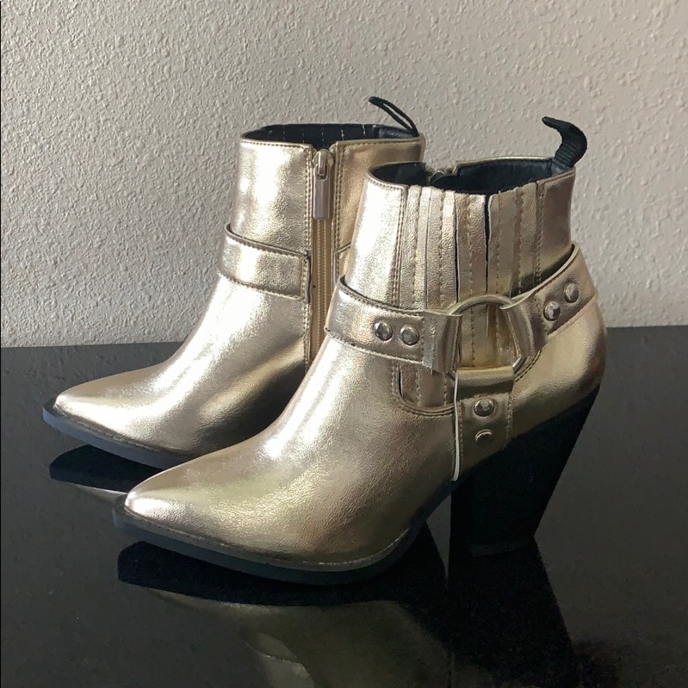 Gold Rodeo Boots - Picture 4 of 7